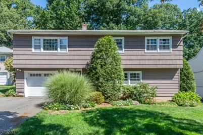52 Channing Dr, Ringwood, NJ 07456 - Photo 2