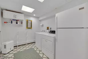 41 Dexter Dr N, Bernards Township, NJ 07920 - Photo 28