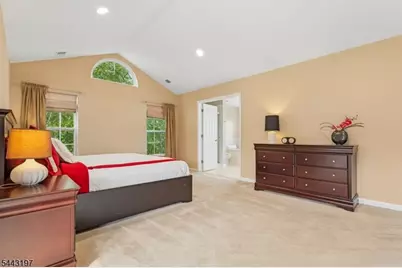 9 Rue Cezanne, Franklin Township, NJ 08873 - Photo 32