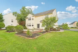 9 Rue Cezanne, Franklin Township, NJ 08873 - Photo 34