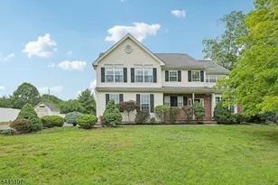 9 Rue Cezanne, Franklin Township, NJ 08873 - Photo 1