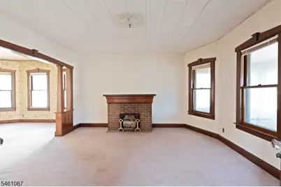 29 Luddington Ave, Clifton, NJ 07011 - Photo 4