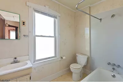 29 Luddington Ave, Clifton, NJ 07011 - Photo 18