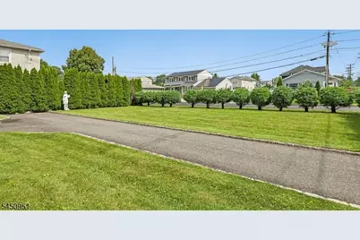 1120 Madison Hill Rd, Clark Township, NJ 07066 - Photo 30