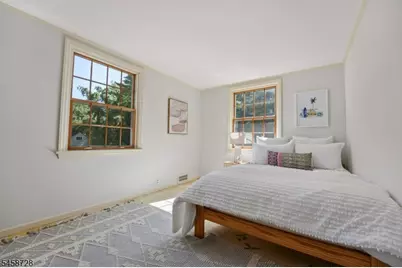 1 Seneca Pl, Montclair, NJ 07043 - Photo 26