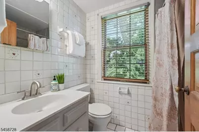 1 Seneca Pl, Montclair, NJ 07043 - Photo 24