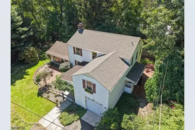 1 Seneca Pl, Montclair, NJ 07043 - Photo 38