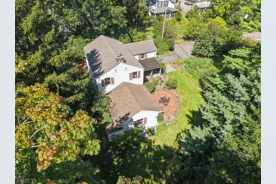 1 Seneca Pl, Montclair, NJ 07043 - Photo 40