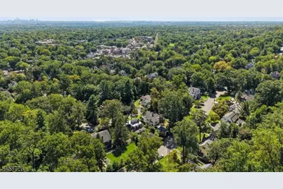 1 Seneca Pl, Montclair, NJ 07043 - Photo 44