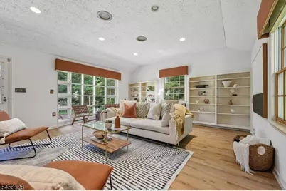 1 Seneca Pl, Montclair, NJ 07043 - Photo 12