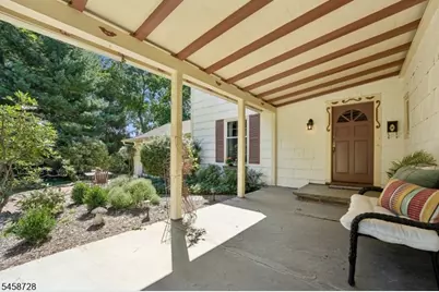 1 Seneca Pl, Montclair, NJ 07043 - Photo 4