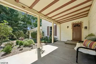 1 Seneca Pl, Montclair, NJ 07043 - Photo 4