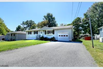 14 Apollo Dr, Jefferson Township, NJ 07438 - Photo 2