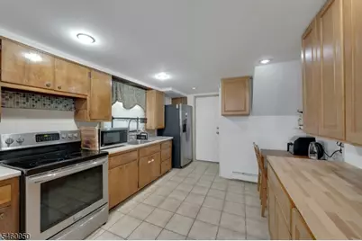 62 Elliot Pl, East Orange, NJ 07018 - Photo 14