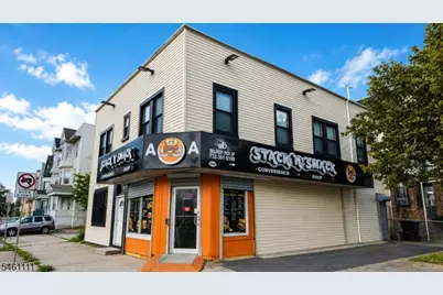 566 Hawthorne Ave, Newark, NJ 07112 - Photo 1