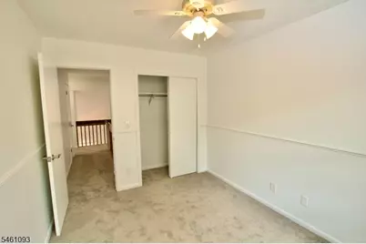 32 Rhea Run, Hampton Township, NJ 07860 - Photo 18