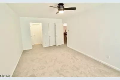32 Rhea Run, Hampton Township, NJ 07860 - Photo 14