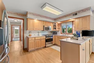 23 Milburn Dr, Hillsborough Township, NJ 08844 - Photo 16