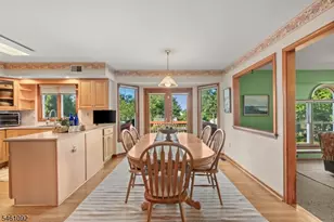 23 Milburn Dr, Hillsborough Township, NJ 08844 - Photo 14