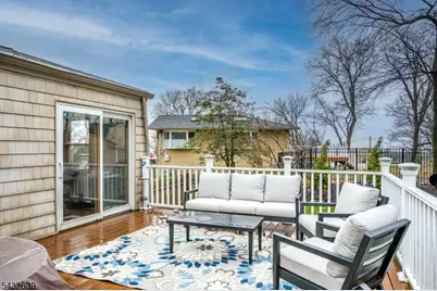 8 Adelphi Ct, Edison, NJ 08837 - Photo 28
