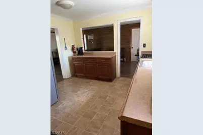 15 Mount Arlington Rd, Roxbury Township, NJ 07852 - Photo 2