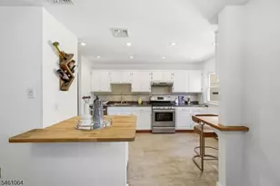 1 Carey Ct, Montclair, NJ 07042 - Photo 10