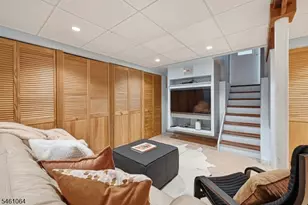 1 Carey Ct, Montclair, NJ 07042 - Photo 28