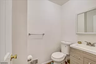 12 Tulip Ct, Edison, NJ 08820 - Photo 18