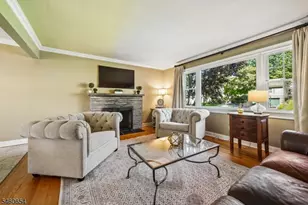 10 Hampton Terrace, Livingston, NJ 07039 - Photo 8
