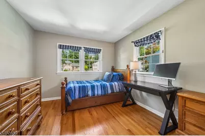 10 Hampton Ter, Livingston, NJ 07039 - Photo 16