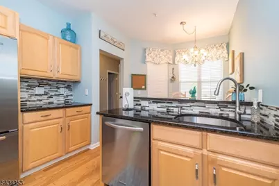 1274 Fairview Cir, Lopatcong Township, NJ 08886 - Photo 8