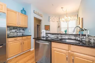 1274 Fairview Cir, Lopatcong Township, NJ 08886 - Photo 8