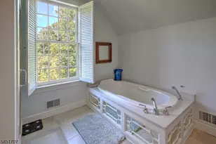 60 Potterstown Rd, Tewksbury Township, NJ 08833 - Photo 24
