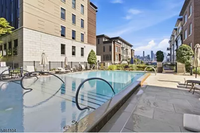 250 Henley Pl #207, Weehawken Twp., NJ 07086 - Photo 44