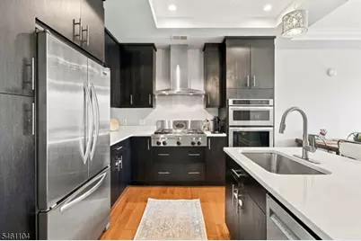 250 Henley Pl #207, Weehawken Twp., NJ 07086 - Photo 10