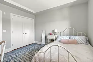 250 Henley Pl, Weehawken Twp., NJ 07086 - Photo 24