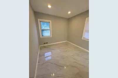 40 Surrey Lane, Clifton, NJ 07012 - Photo 10
