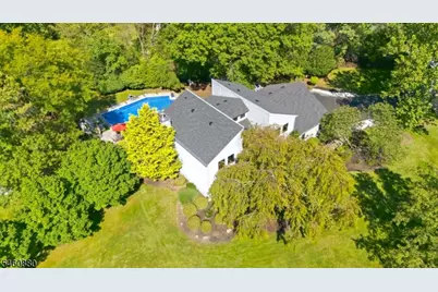 2 Sweet Briar Ct, Montgomery Township, NJ 08502 - Photo 6