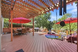 2 Sweet Briar Ct, Montgomery Township, NJ 08502 - Photo 32