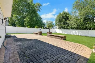 10 Klimback Ct, West Caldwell, NJ 07006 - Photo 24