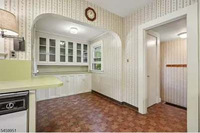 7 Tuxedo Rd, Glen Ridge, NJ 07028 - Photo 12