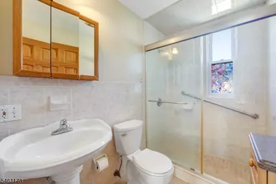 53 Church St, Lodi, NJ 07644 - Photo 16