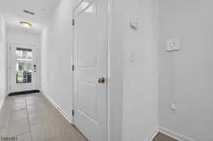 197 Roosevelt Dr, Wood Ridge, NJ 07075 - Photo 12