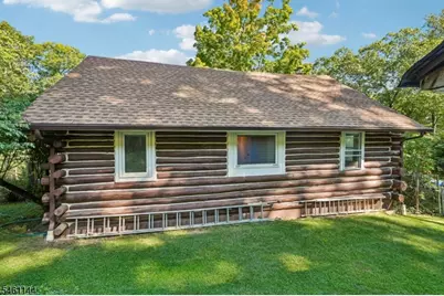 107 Glenside Trl, Byram Township, NJ 07871 - Photo 32