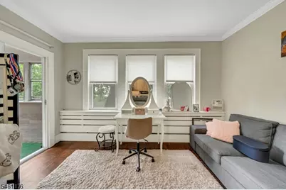 444 Riverside Ave, Lyndhurst Township, NJ 07071 - Photo 10