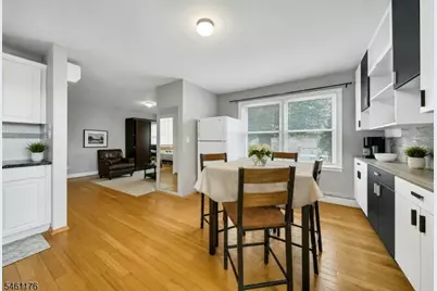 444 Riverside Ave, Lyndhurst Township, NJ 07071 - Photo 16