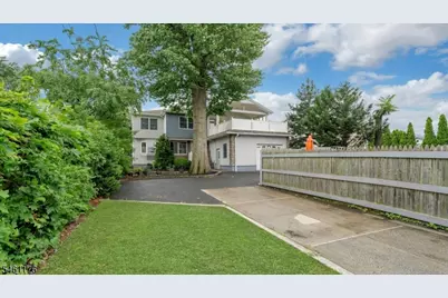 444 Riverside Ave, Lyndhurst Township, NJ 07071 - Photo 22