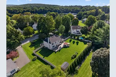 2 Saint Andrews Dr, Washington Township, NJ 07882 - Photo 2