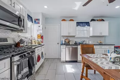 68 Tenafly Rd, Englewood, NJ 07631 - Photo 8
