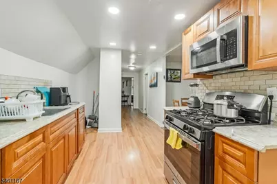 68 Tenafly Rd, Englewood, NJ 07631 - Photo 20